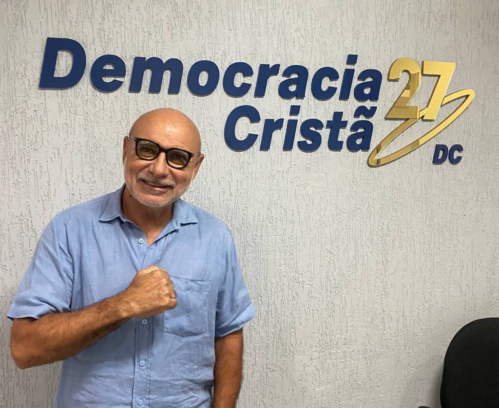 Queiroz quer criar grupo de “caçadores de rachadinha”