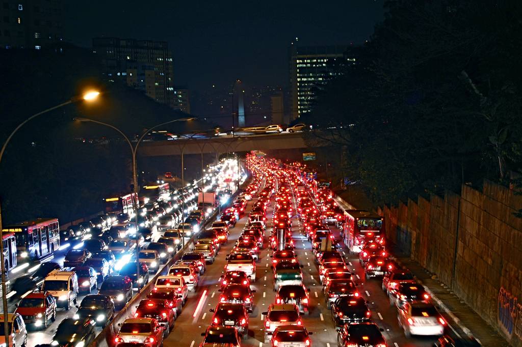 GettyImages-181369125.jpg CO2 - Engarrafamento em São Paulo: o Brasil tem alternativas para reduzir as emissões