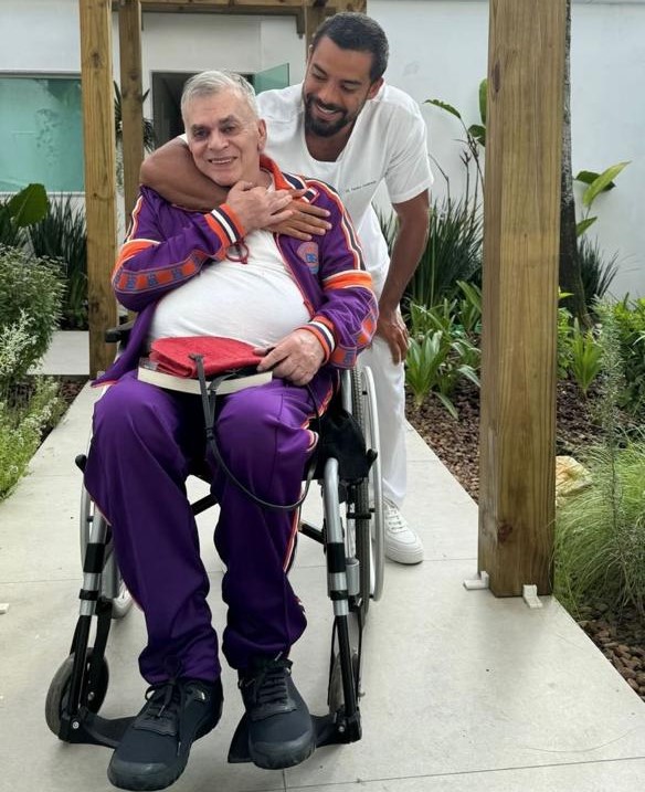 Acidente doméstico afasta Walcyr Carrasco de ‘Terra e Paixão’