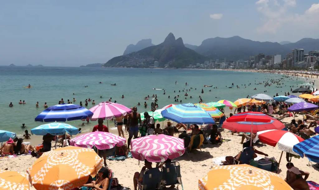 Onda de calor termina neste domingo; máximas continuam altas em todo país