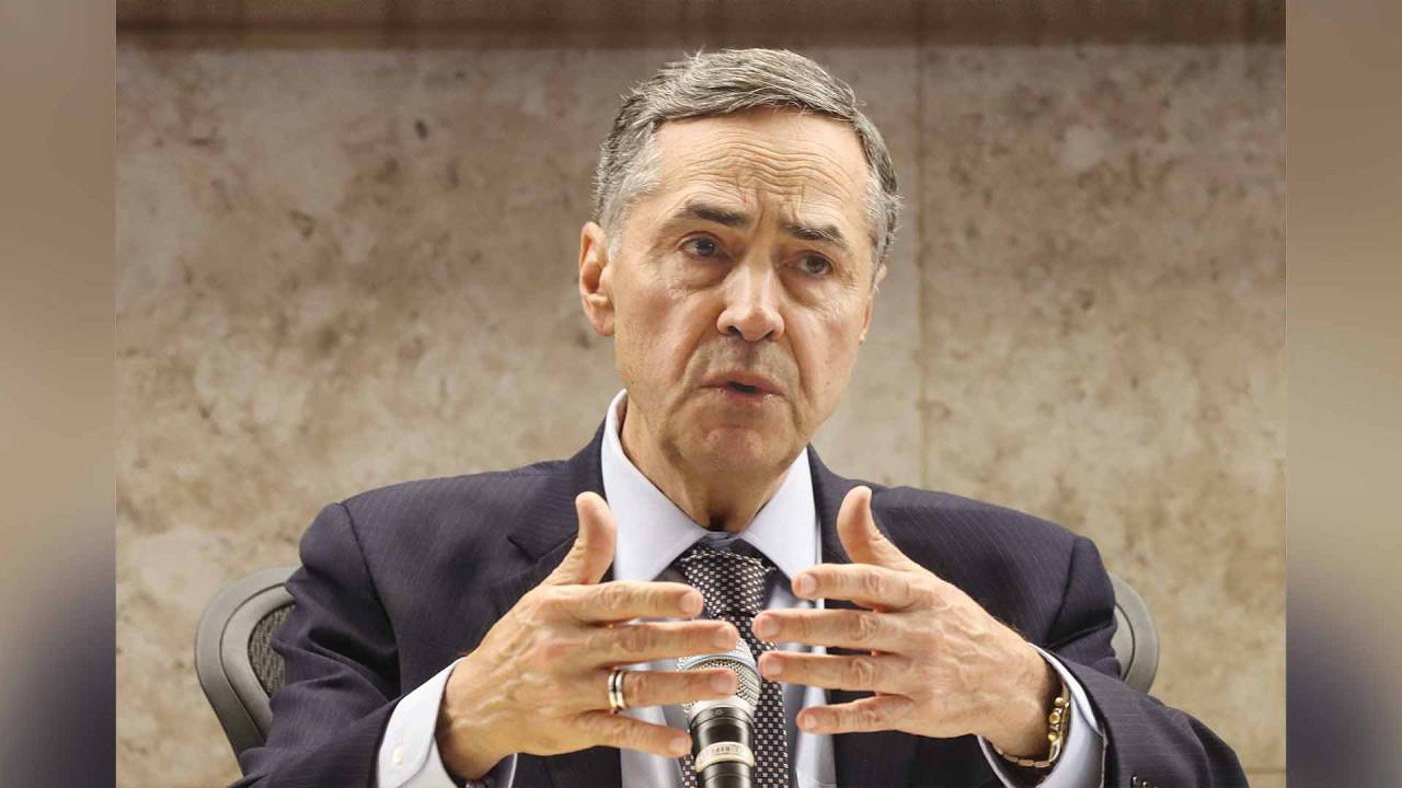 DIAGNÓSTICO - Luís Roberto Barroso, presidente do Supremo Tribunal: “O que a gente está fazendo não está dando certo”