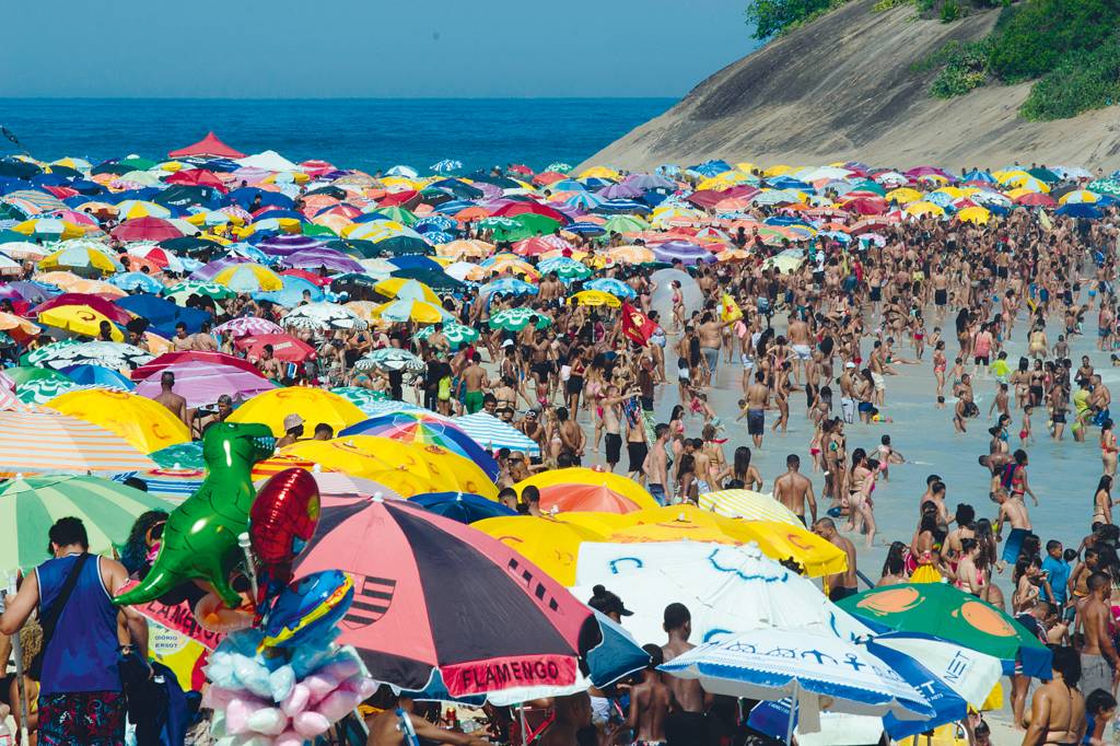 Last winter Sunday with summer heat in Brazil Last winter Sunday with summer heat in Brazil