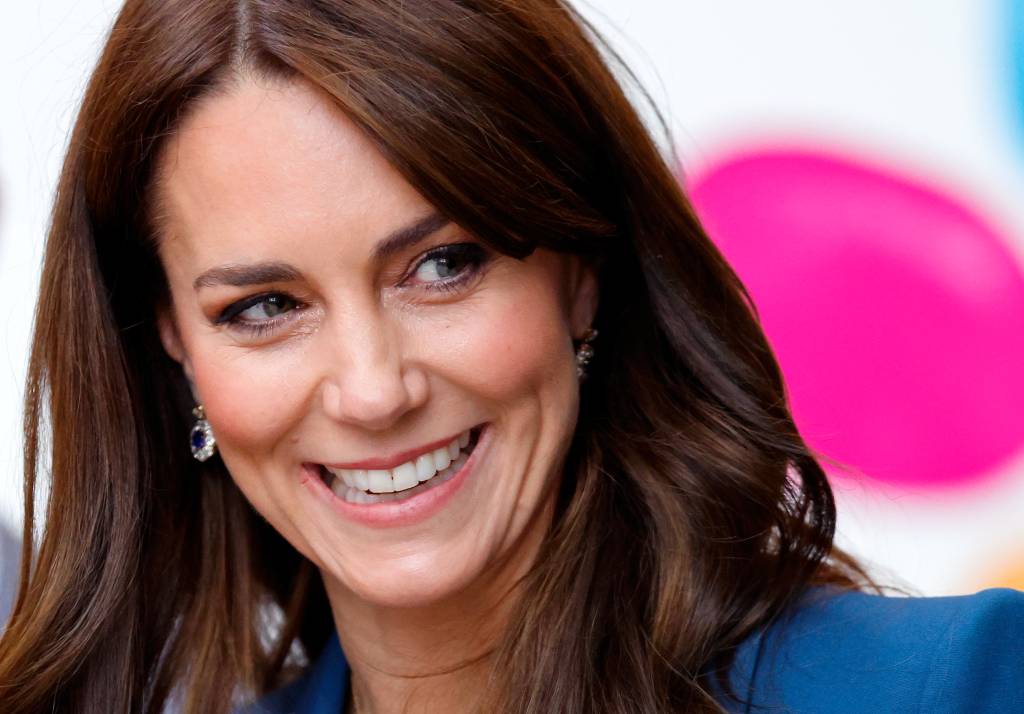 Kate Middleton anuncia que câncer está em remissão