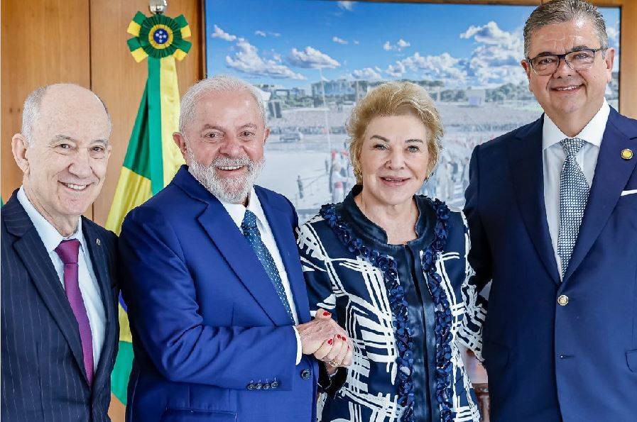 O auxiliar de Lula que gera mais desconfiança em Nunes na saída de Marta