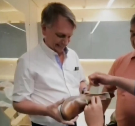 PARCERIA - Donos da marca contam que qualidade dos produtos ganhou confiança do ex-presidente
