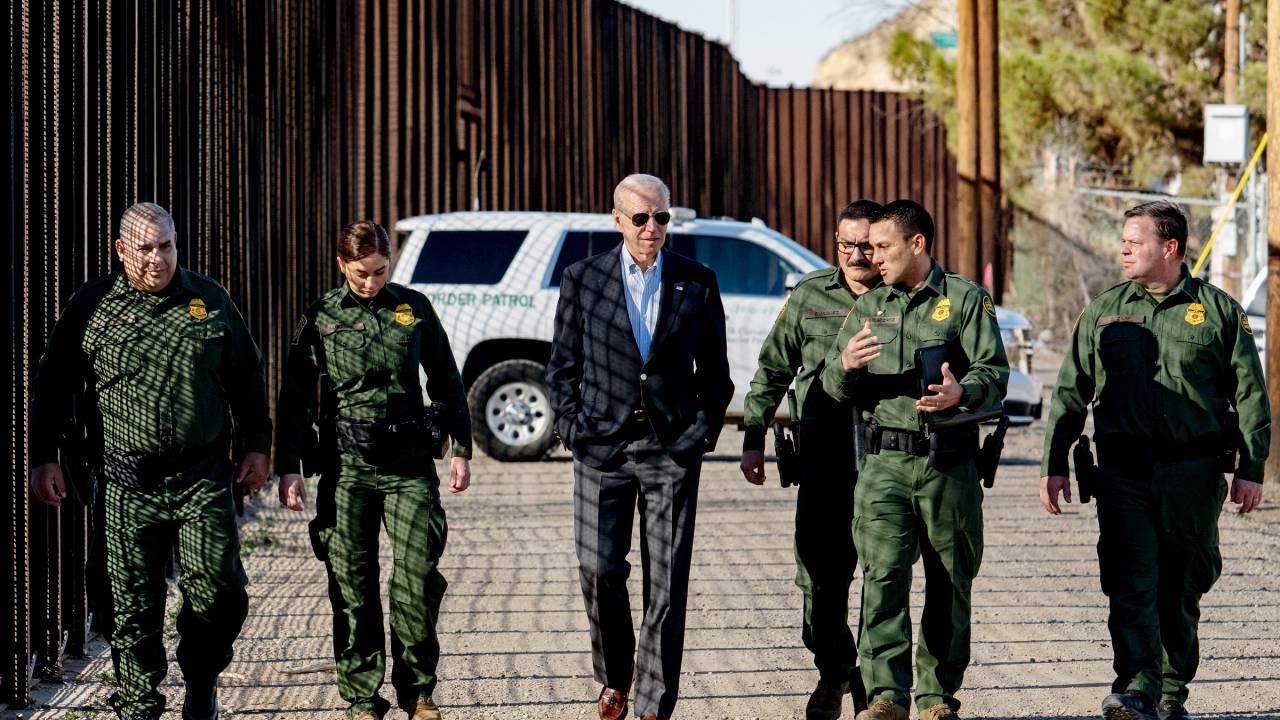 TIMING FURADO - Biden: agora que resolveu agir, o Congresso não deixa