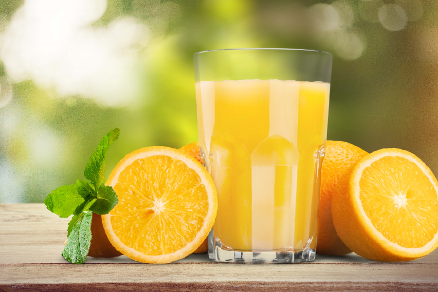 Suco de laranja: pesquisa identifica os efeitos do consumo diário (e eles começam nos genes)