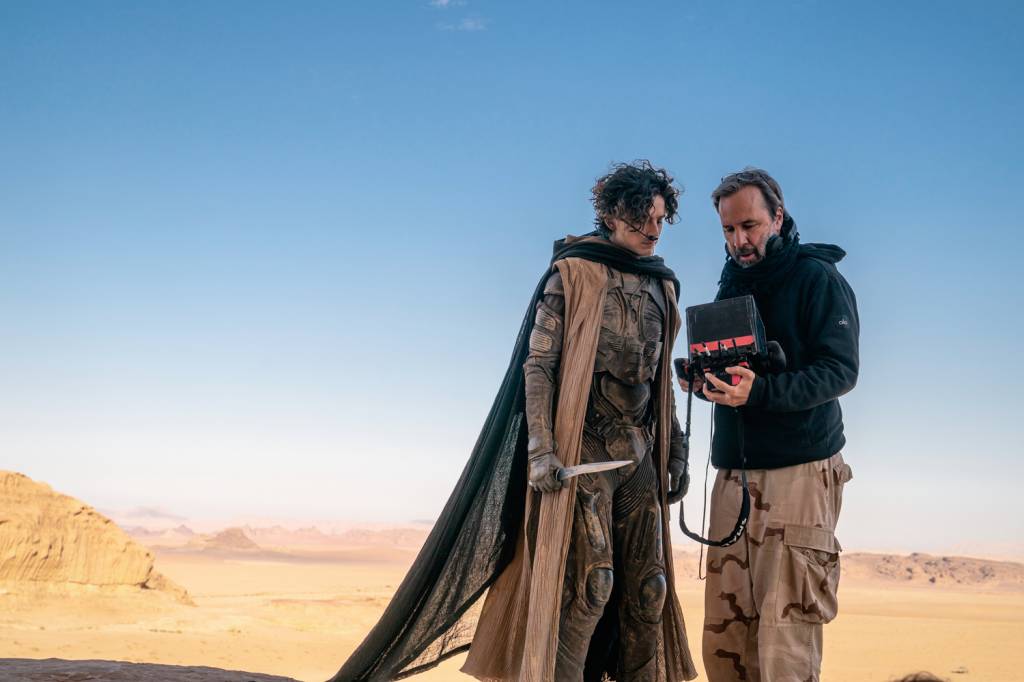 FILME—DUNA-2—bastidores-e.jpeg NOVA FORÇA - Chalamet e Villeneuve no set de 'Duna 2': em busca do bilhão
