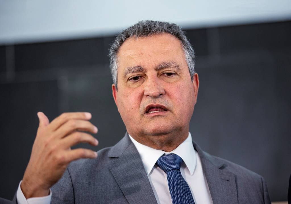 3D-(1)-52928066480_b47347f6ab_o.jpg VILÃO - Rui Costa: disputa por protagonismo e críticas pesadas a Haddad