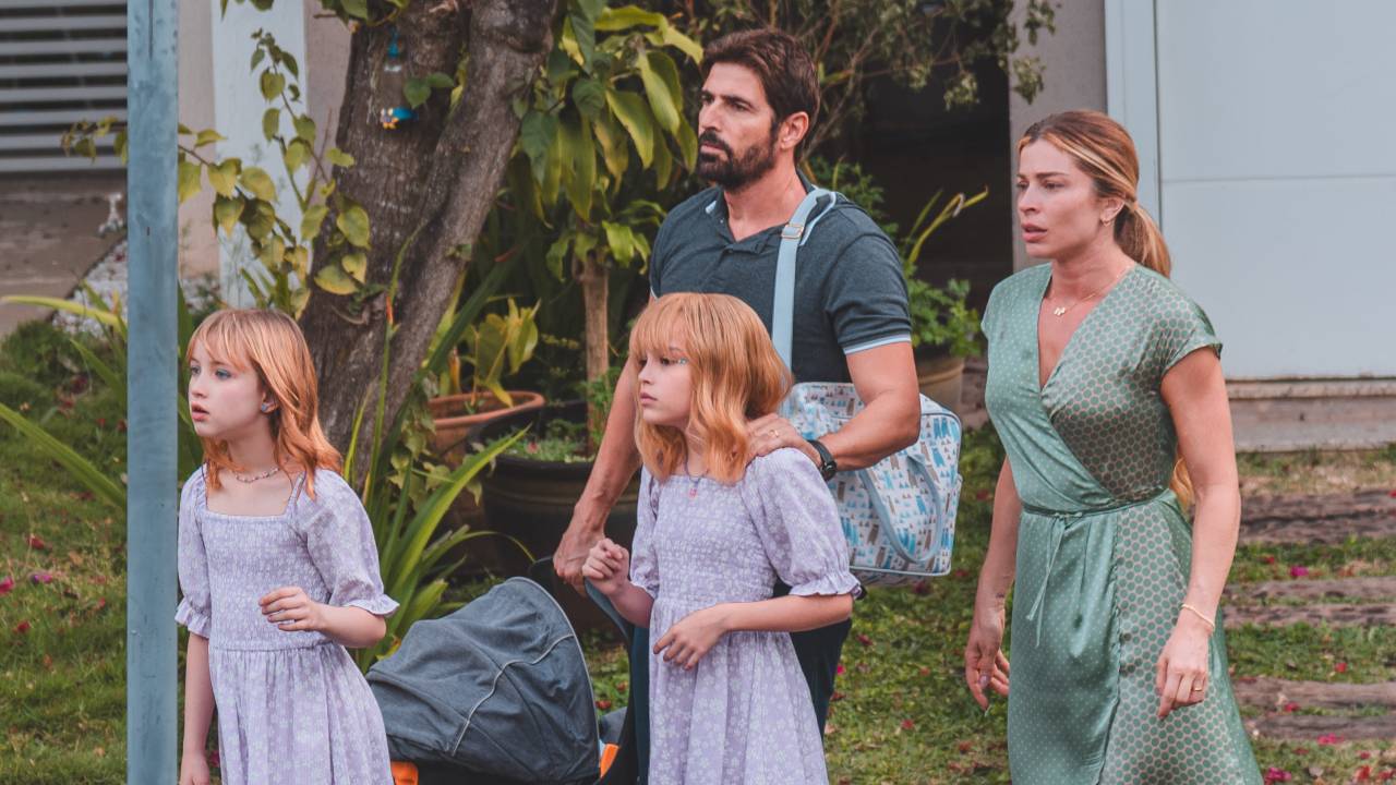 Cena do filme Uma Família Feliz, com Reynaldo Gianecchini e Grazi Massafera