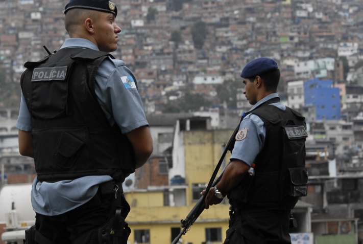 STF adia julgamento da ADPF das favelas