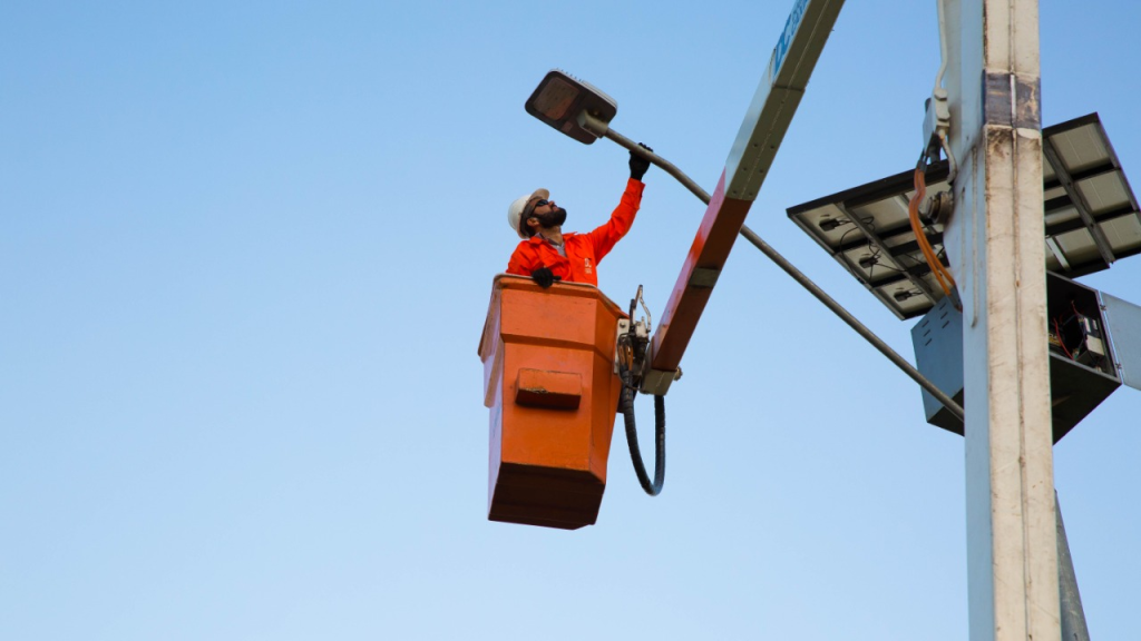 Enel recorre ao Congresso por dívida milionária de cidade do RJ