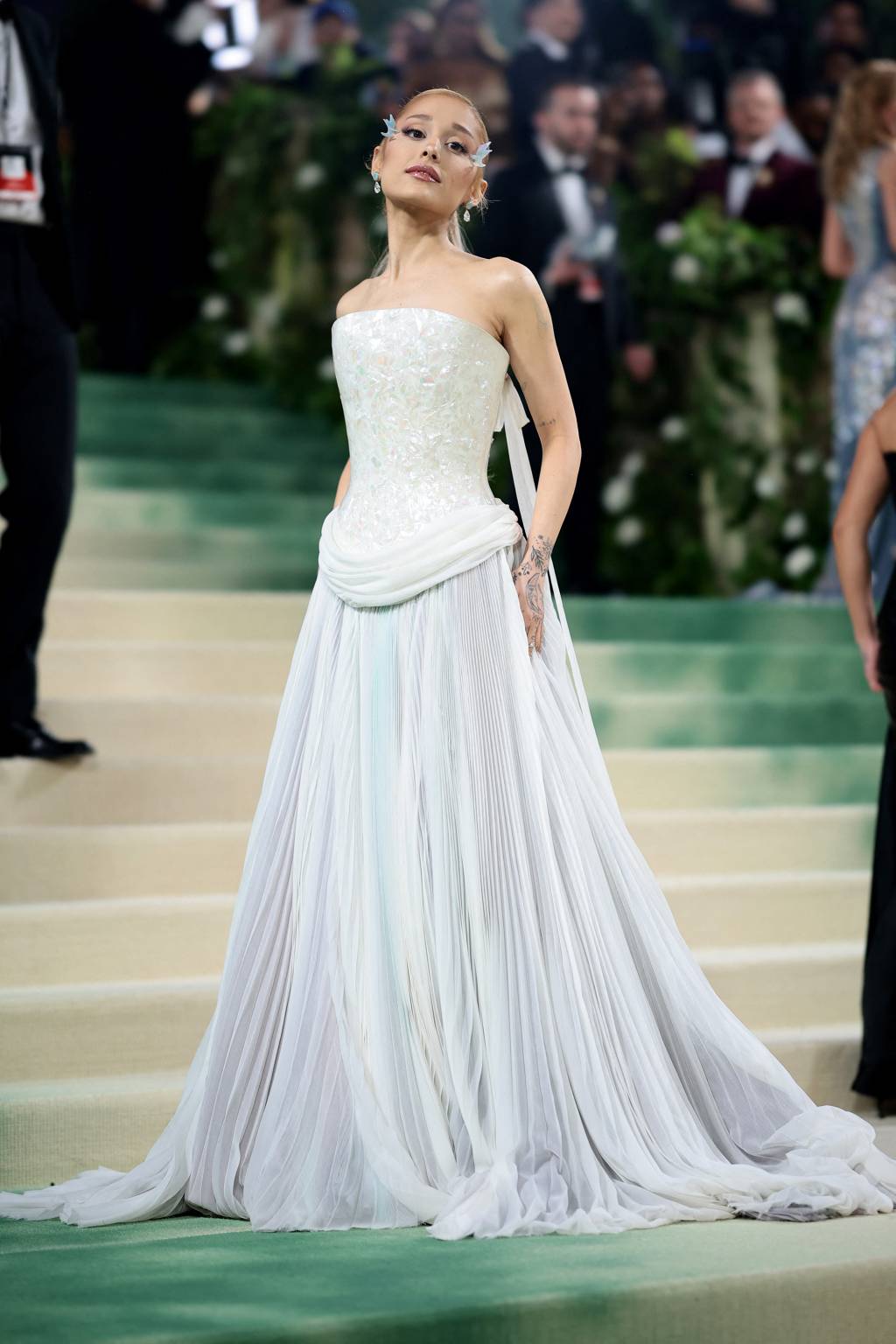 The 2024 Met Gala Celebrating “Sleeping Beauties: Reawakening Fashion” – Arrivals NEW YORK, NEW YORK - MAY 06: Ariana Grande attends The 2024 Met Gala Celebrating