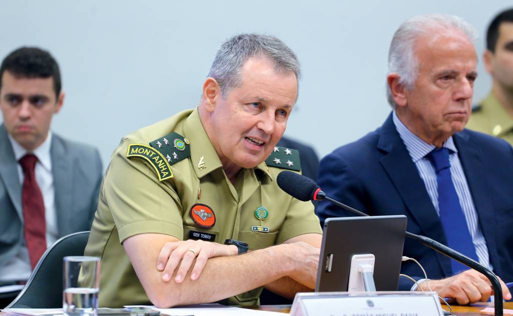 2 – JOSE MUCIO e TOMAS PAIVA 2024 4 a.jpg CARA FECHADA - Tomás Paiva, chefe do Exército, e José Múcio: insatisfação com o baixo investimento