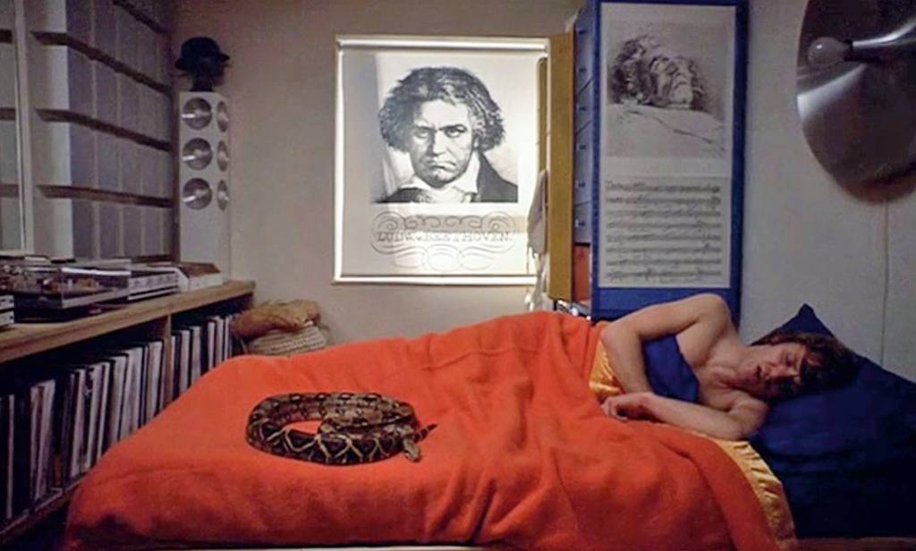 3-p-apoio-1-LARANJA-MECANICA-03.jpg CULTURA POP - No filme 'Laranja Mecânica': personagem principal tocava a 'Nona' sempre que queria se inspirar antes de cometer seus atos criminosos