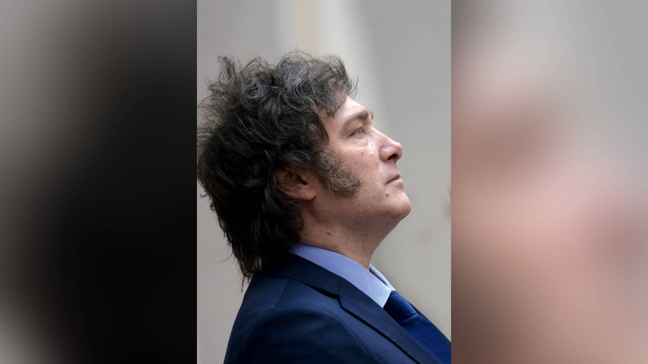 CAINDO NA REAL - Milei: a Lei de Bases empacou no Senado