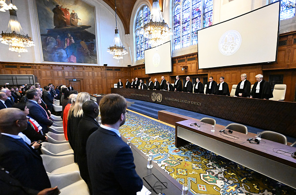 Em corte de Haia, Israel nega acusações de genocídio: ‘Zomba dos fatos’