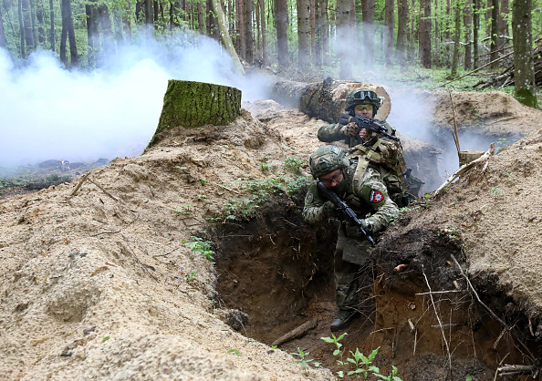 EUA acusam Rússia de usar armas químicas e anunciam novas sanções