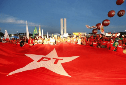 Bandeira do PT, em Brasília