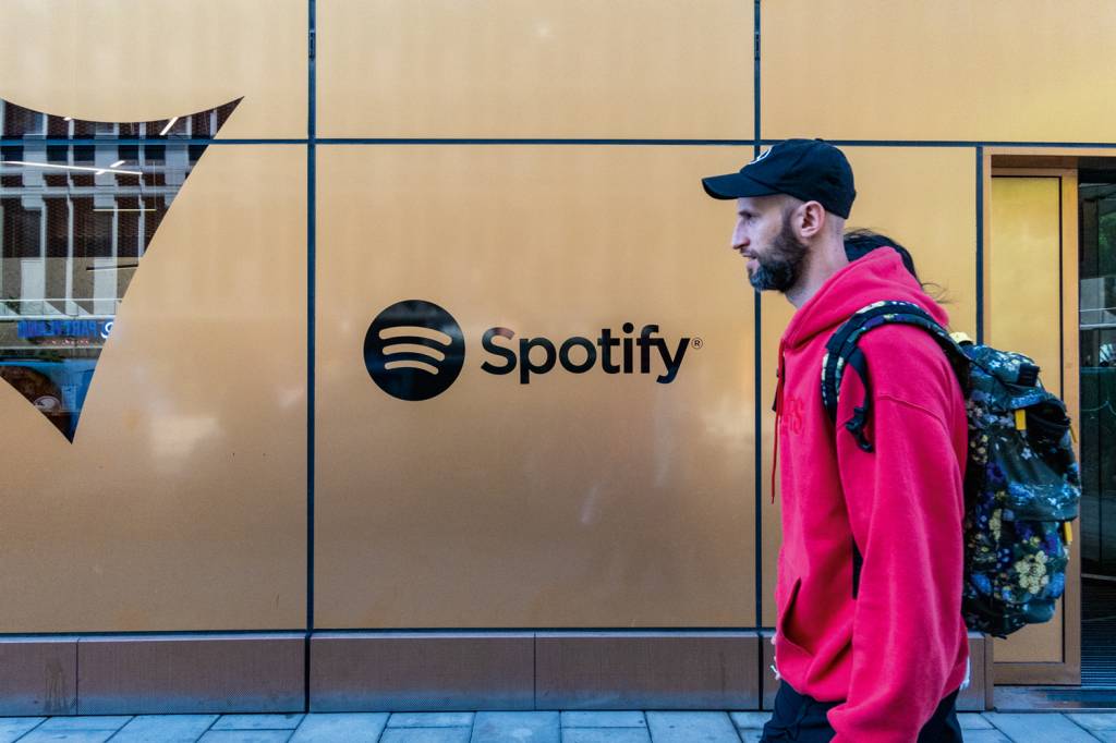 shutterstock_2357645919.jpg 'MADE IN SWEDEN' - Spotify: fundadores estão entre os 542 bilionários do país