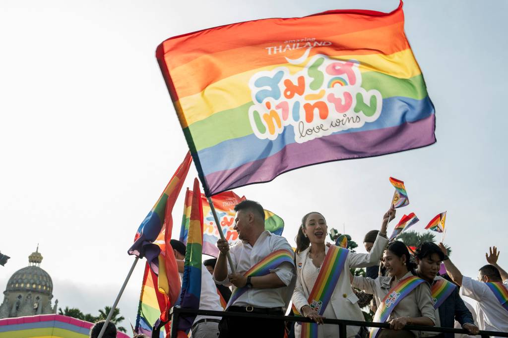 Tailândia vira 1ª nação do sul da Ásia a legalizar casamento gay