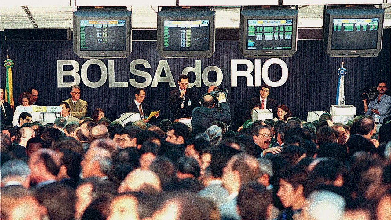 DE VOLTA AO PASSADO - A antiga BVRJ: pelo menos três empresas têm interesse em explorar o mercado carioca