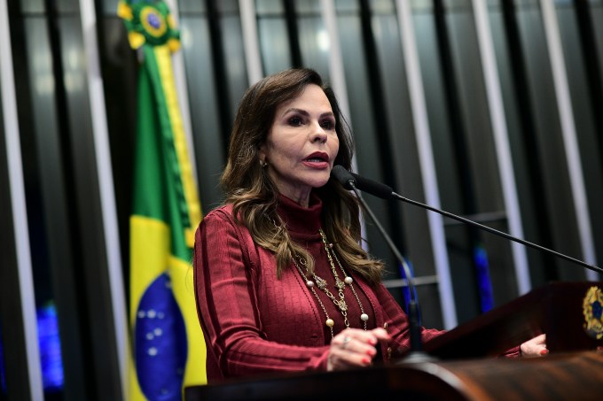 A senadora Professora Dorinha Seabra (União-TO)