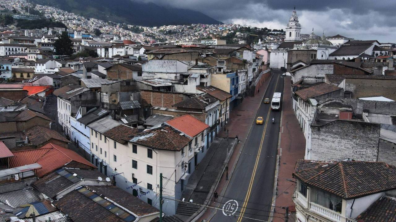 Visão aérea de Quito, capital do Equador