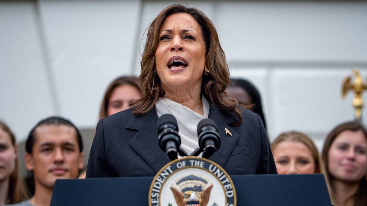 AGORA É COM ELA - Kamala: recorde de doações e apoio de toda parte no início de uma campanha como nunca se fez