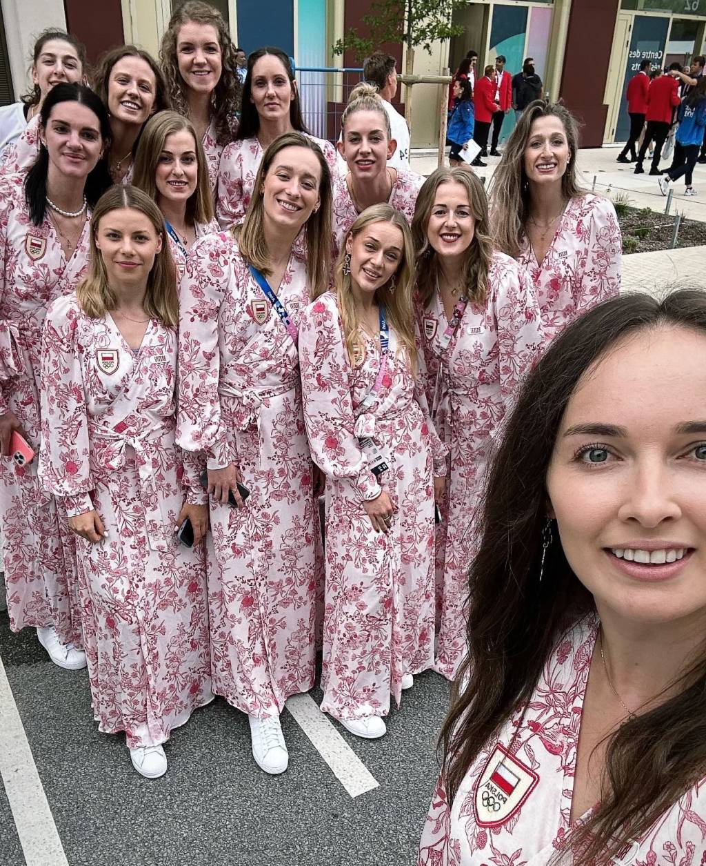 ‘Piores que a gente’: brasileiros criticam uniforme da Polônia para Olimpíada