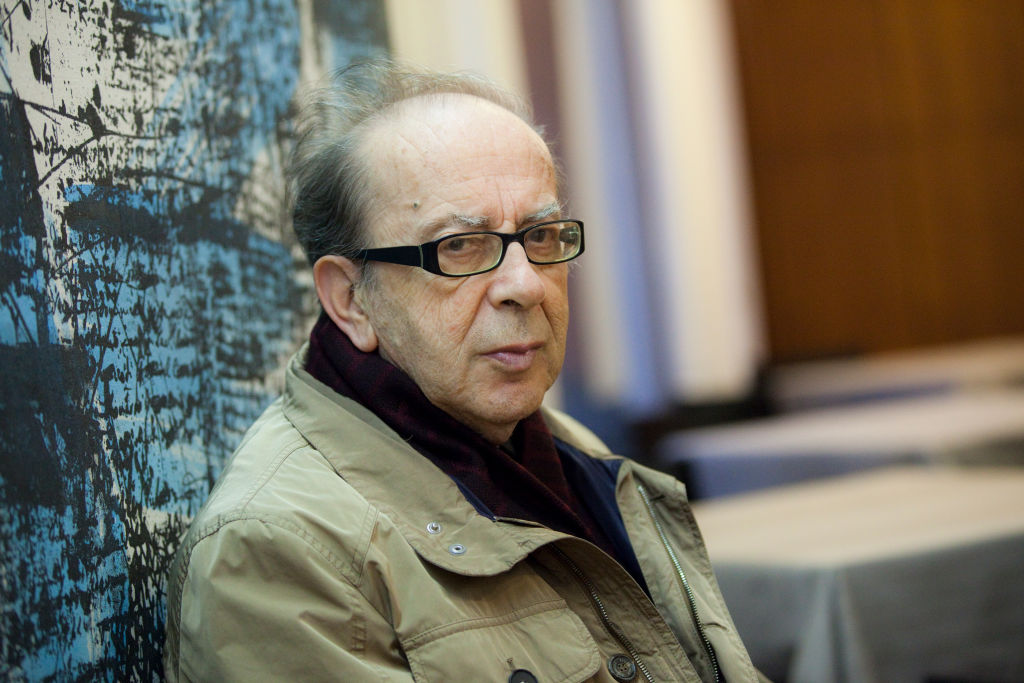 Morre Ismail Kadaré, escritor que colocou a Albânia no mapa da literatura