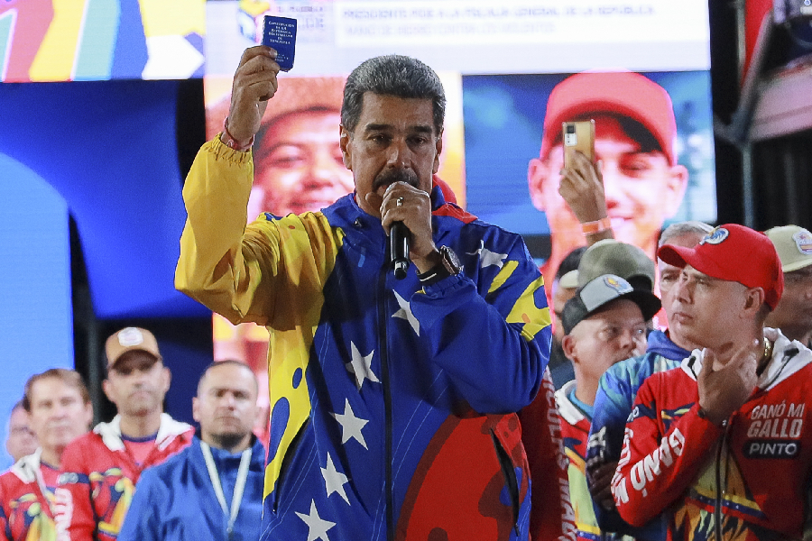 Regime de Maduro expulsa embaixadores de sete países, incluindo Argentina e Chile