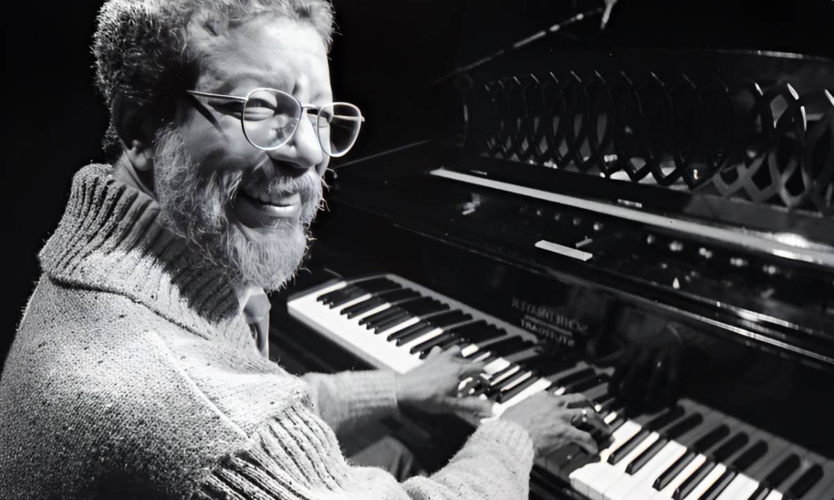 O pianista, arranjador, maestro e ator Laércio de Freitas, morto aos 83 anos -