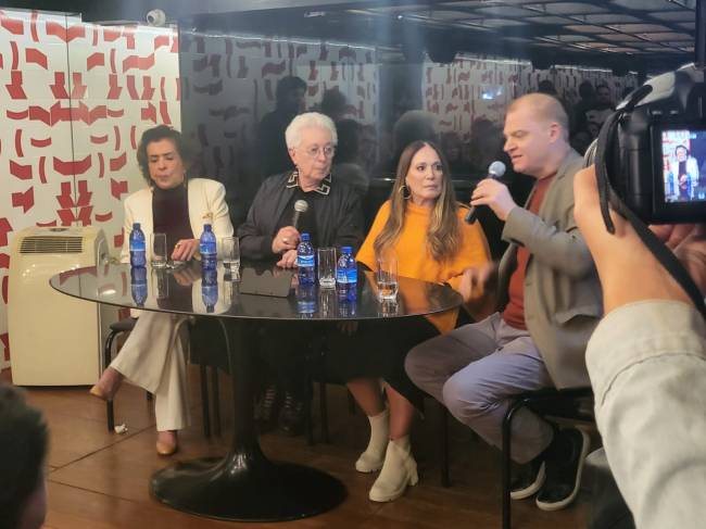 WhatsApp Image 2024-07-19 at 09.08.01 Beth Faria, Aguinaldo Silva, Susana Vieira e Mauro Alencar -