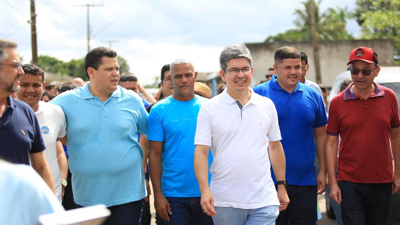 Clécio Luís (à esq.), Davi Alcolumbre (de azul claro) e Randolfe (de branco): juntos em agendas políticas Amapá afora