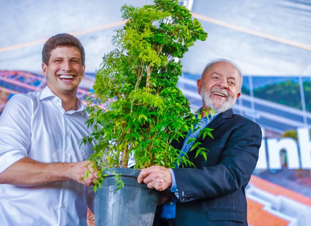 O prefeito do Recife, João Campos (PSB), e o presidente Lula (PT), durante evento na última terça-feira, na capital pernambucana O prefeito do Recife, João Campos (PSB), e o presidente Lula (PT), durante evento na última terça-feira, na capital pernambucana