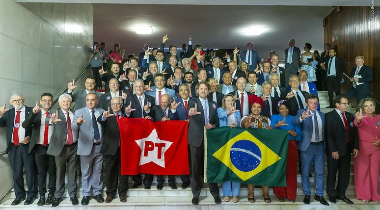 Esquerda sai em defesa dos ministros do STF contra sanções de Trump