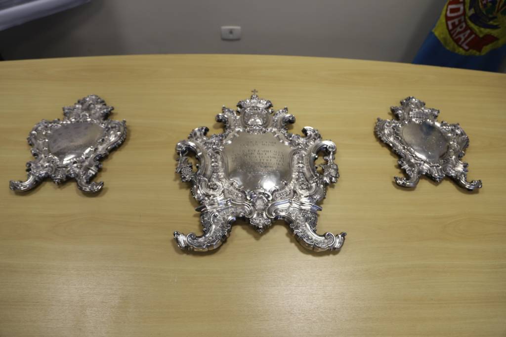 Peças sacras roubadas são devolvidas a igreja do Rio de Janeiro