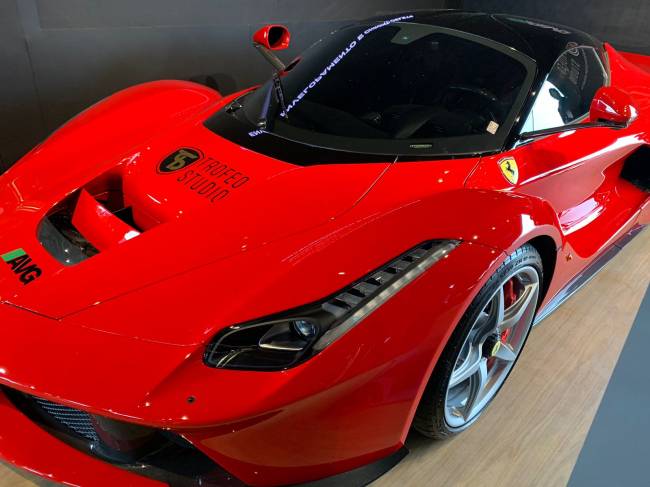 Ferrari LaFerrari –