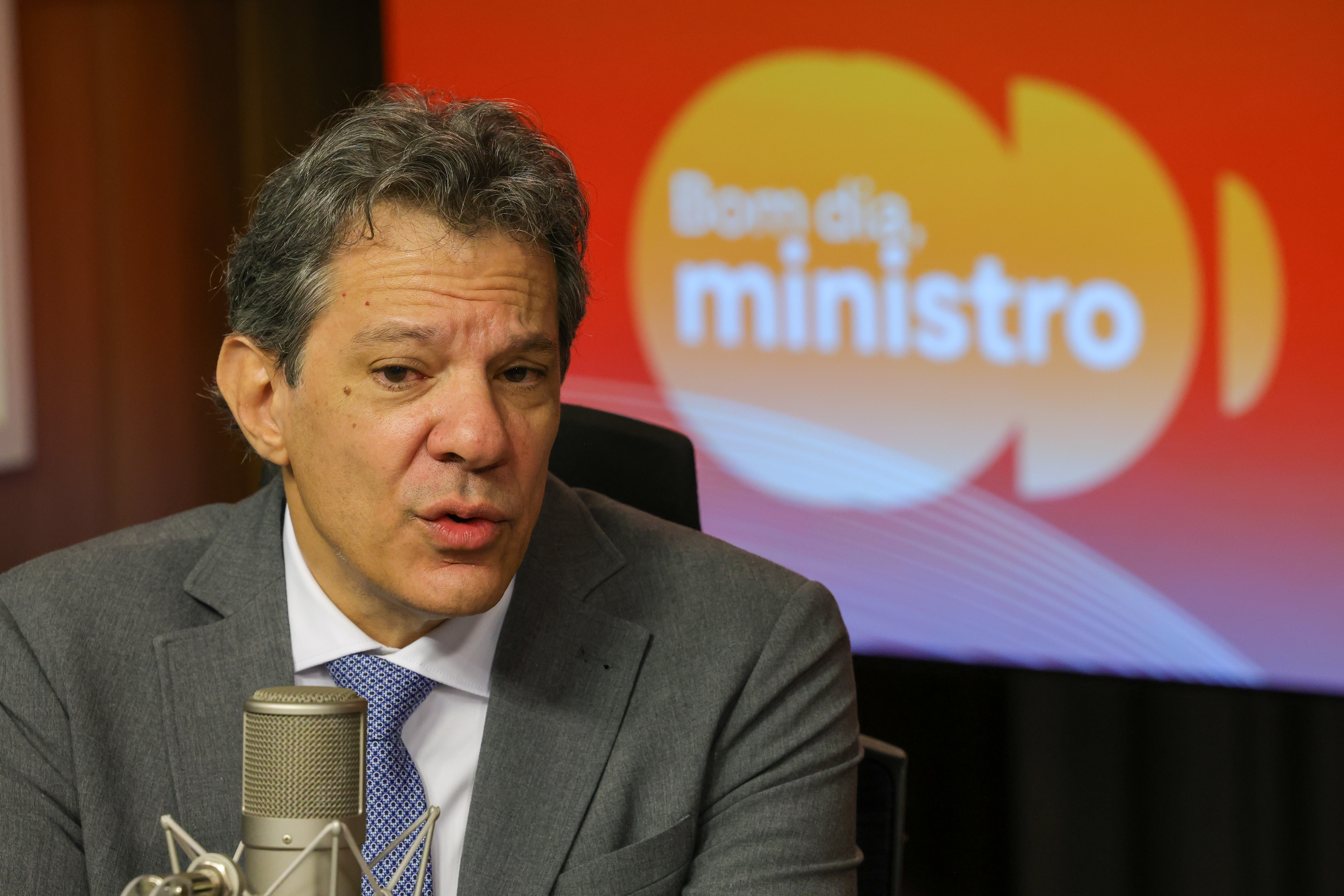 Forças que abriram cofre em 2022 desarranjam orçamento de 2026, diz Haddad