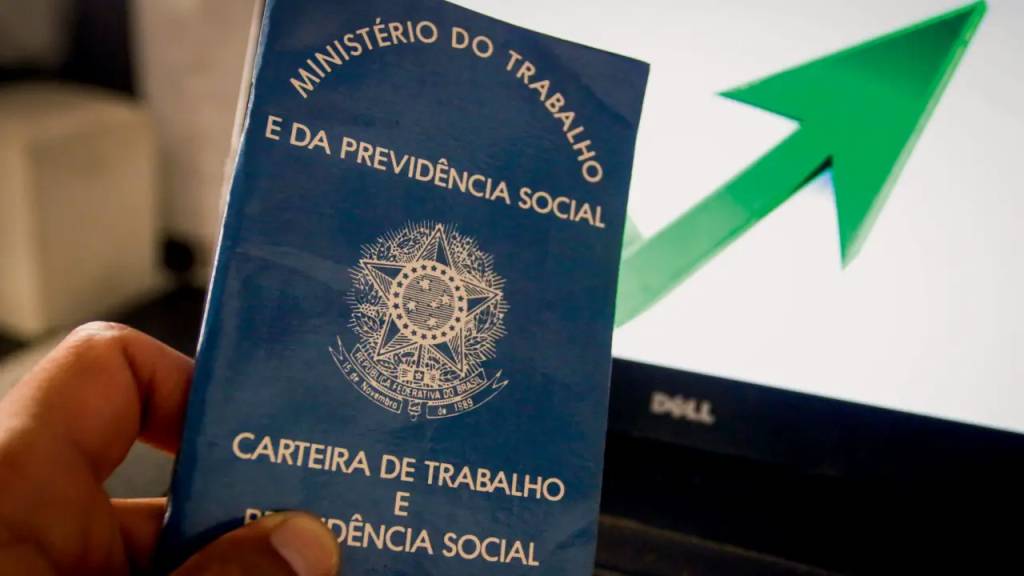 Fim da escala 6×1, Hugo Motta agora fala em cautela