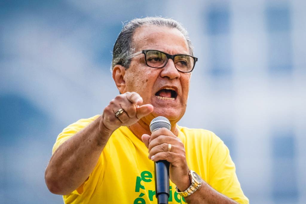 26430627-high.jpeg PREGAÇÃO - Silas Malafaia: pastor organiza novo palco para Bolsonaro