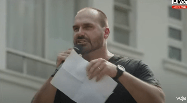 O deputado federal Eduardo Bolsonaro no ato da Paulista neste sábado, 7