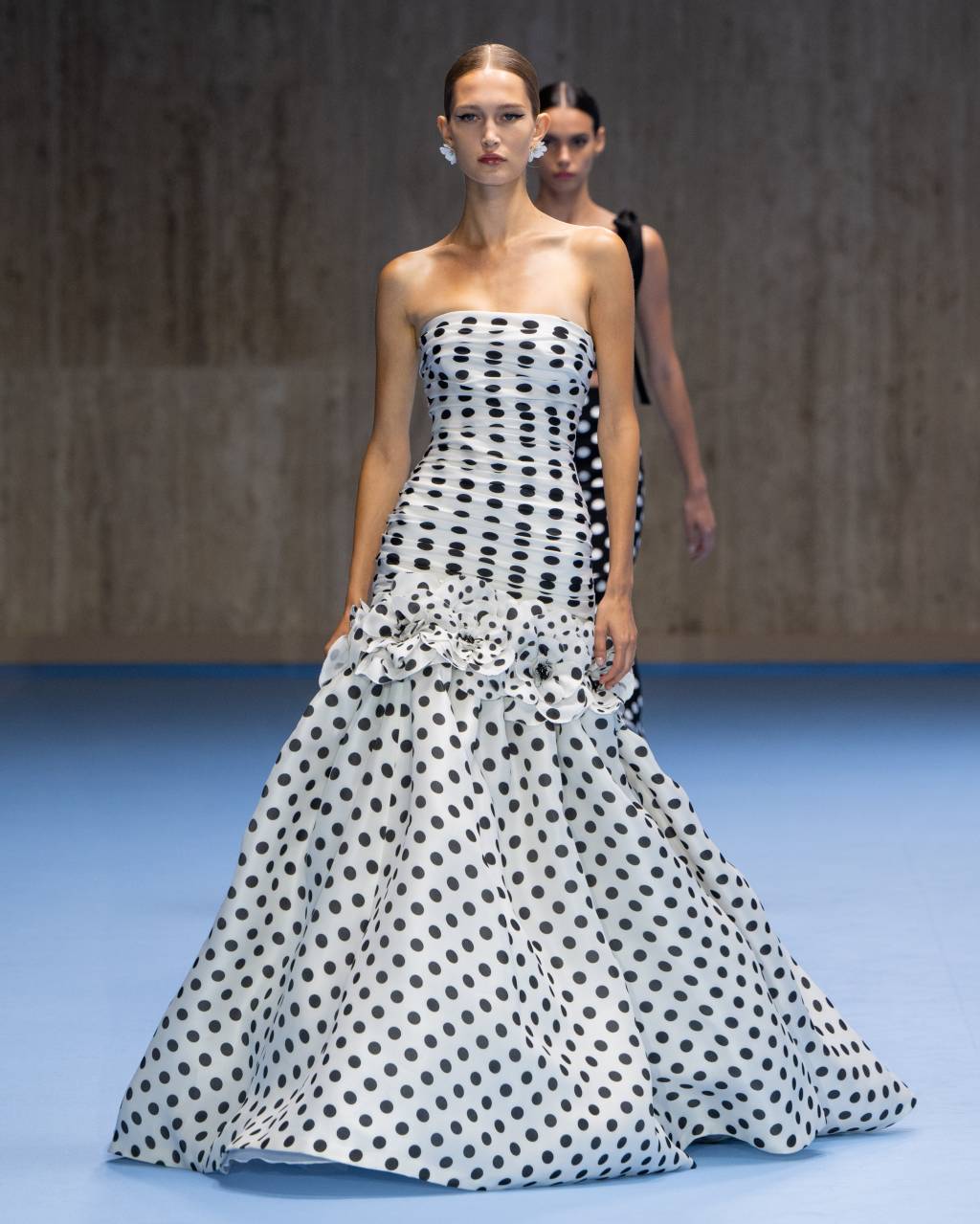 Carolina Herrera SS25 v2 18 Desfile Carolina Herrera verão 2025