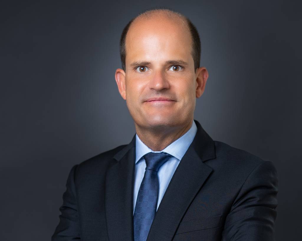 Emirados Árabes contratam US$ 350 mi de empresa brasileira de armamento