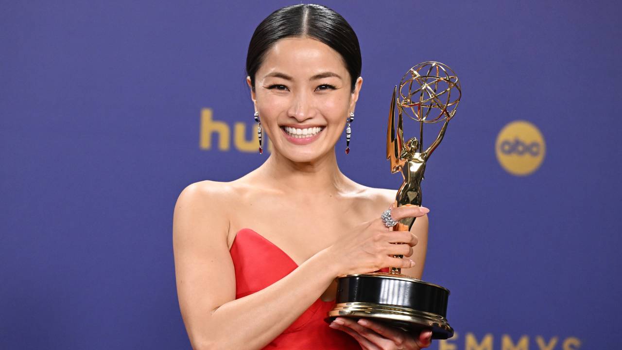 Anna Sawai, vencedora do prêmio de melhor atriz em série dramática no Emmy 2024