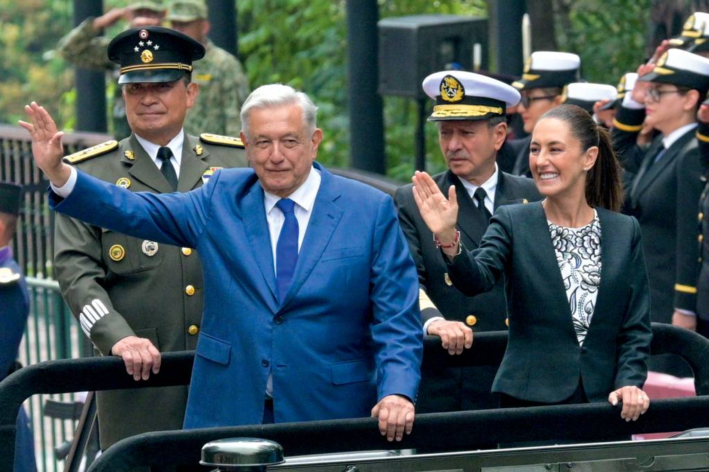 President Lopez Obrador Commemorates The 177th Anniversary Of The Heroic Deed Of Chapultepec POPULARIDADE - AMLO, com Sheinbaum: em busca de um lugar na história