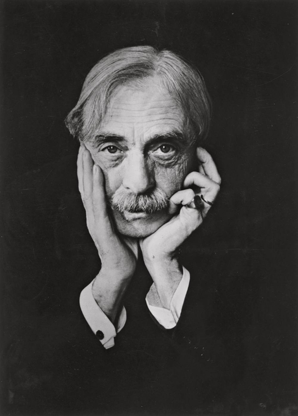 GettyImages-3208446.jpg SACADA INTELIGENTE - O poeta francês Paul Valéry (1871-1945): “O futuro não é mais como costumava ser”