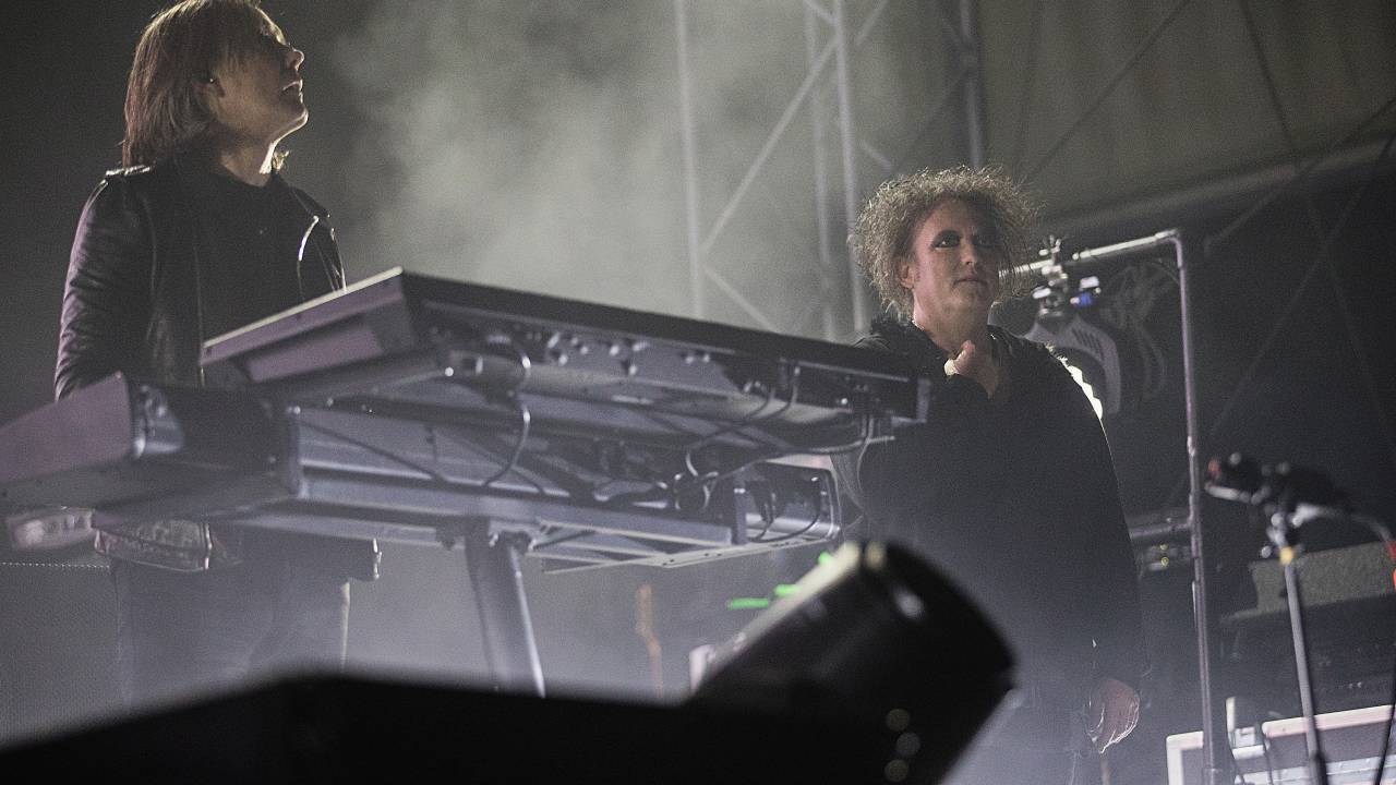 Roger O'Donnell e Robert Smith em show do The Cure em 2016
