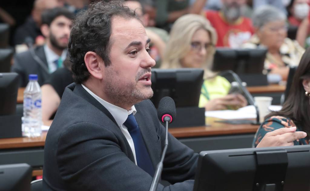 Testemunhas depõem em processo de cassação de Glauber Braga na Câmara